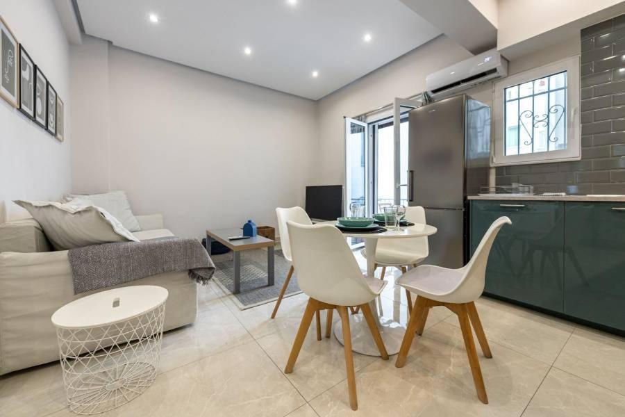 The Mint'S Apartment Iofontos Athen Exterior foto